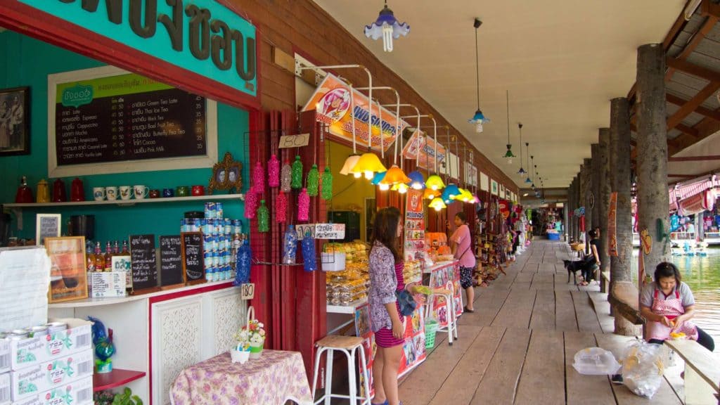Sam Phan Nam Floating Market 02
